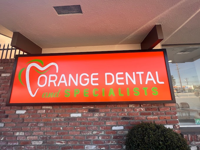 Orange Dental neon sign